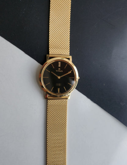 Original TITAN EDGE 679SAG31 Round Black Face 29MM Case Men's Watch G85