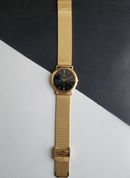 Original TITAN EDGE 679SAG31 Round Black Face 29MM Case Men's Watch G85