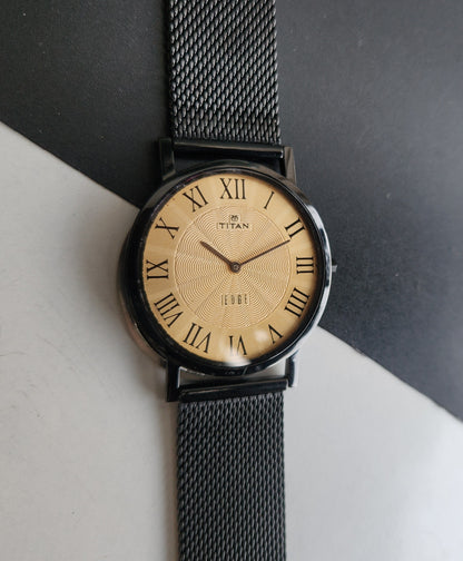Original TITAN EDGE 1595WAA34 Round Golden Face 37MM Case Men's Watch G86
