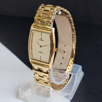 Original TITAN EDGE 1044YCE31 Barrel Golden Face 29MM Case Men's Watch G87