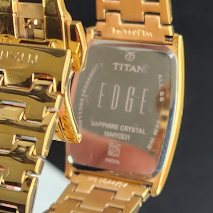 Original TITAN EDGE 1044YCE31 Barrel Golden Face 29MM Case Men's Watch G87
