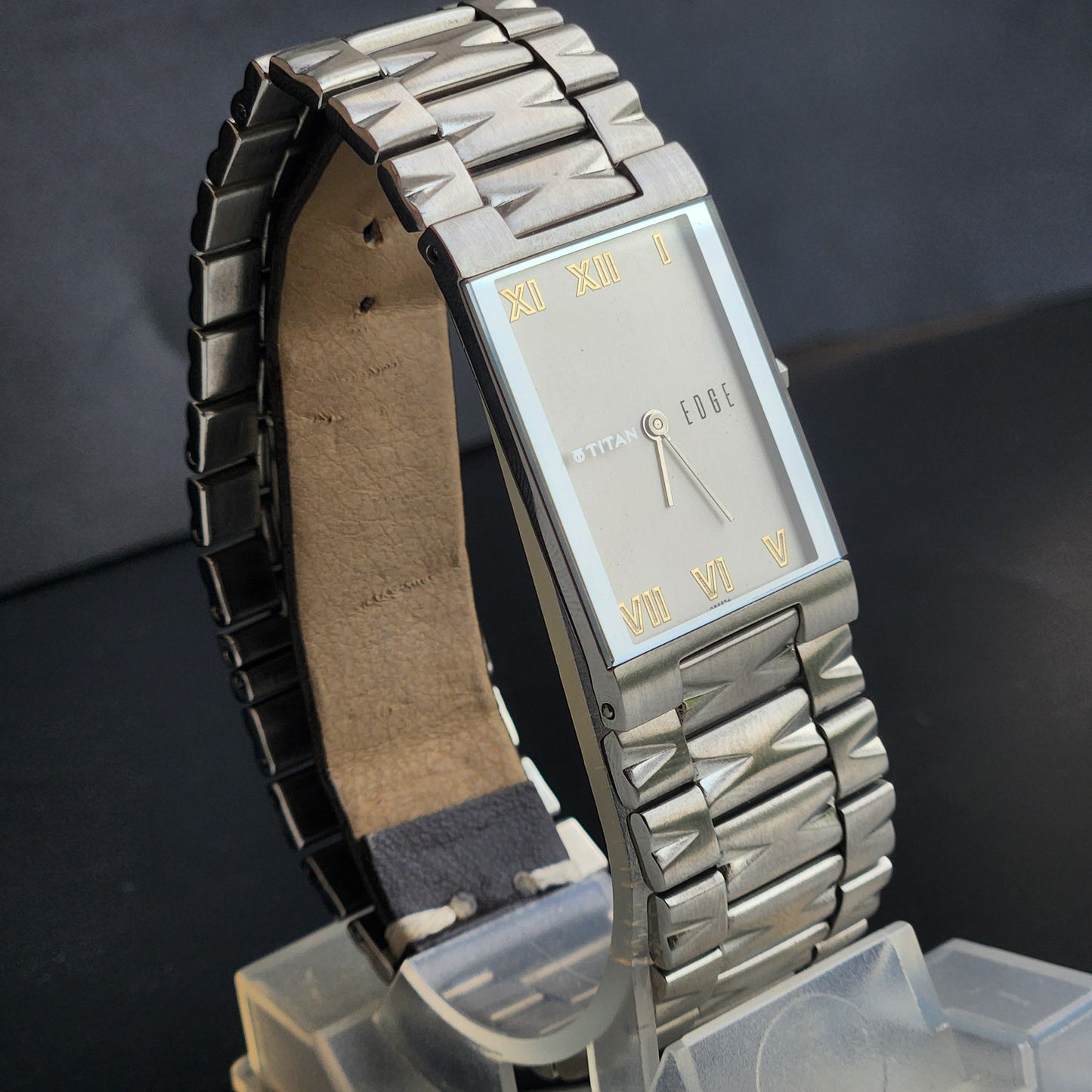 Original TITAN EDGE 1296SBB31 Rectangular White Face 23MM Case Men's Watch G88
