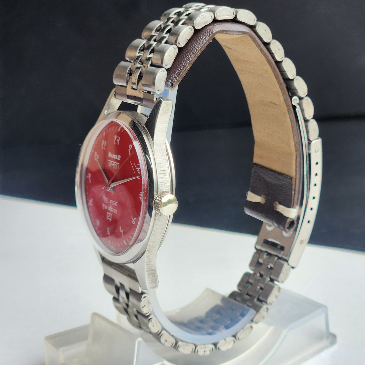 Vintage MOD HMT Janata Devanagari Hand Winding 17 Jewels Red Face 35MM Silver Case Exhibition Back Men's Wrist Watch G48