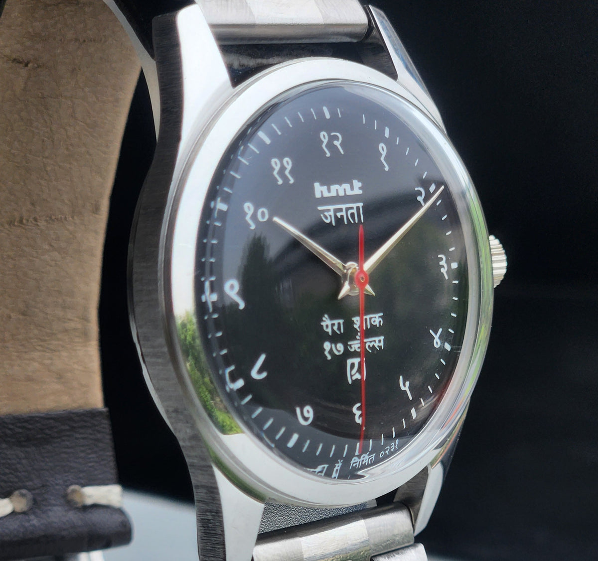 Vintage MOD HMT Janata Devanagari Hand Winding 17 Jewels Black 35MM Silver Case Exhibition Back Men's Wrist Watch G57