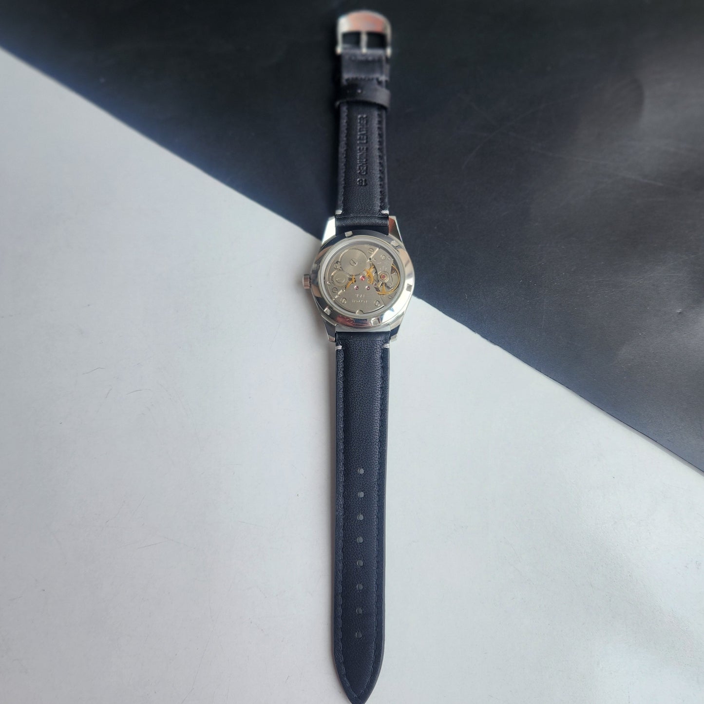 Vintage HMT Janata Devanagari Hand Winding 17 Jewels Black Face 35MM Silver Case Black Leather Strap Men's Wrist Watch G62