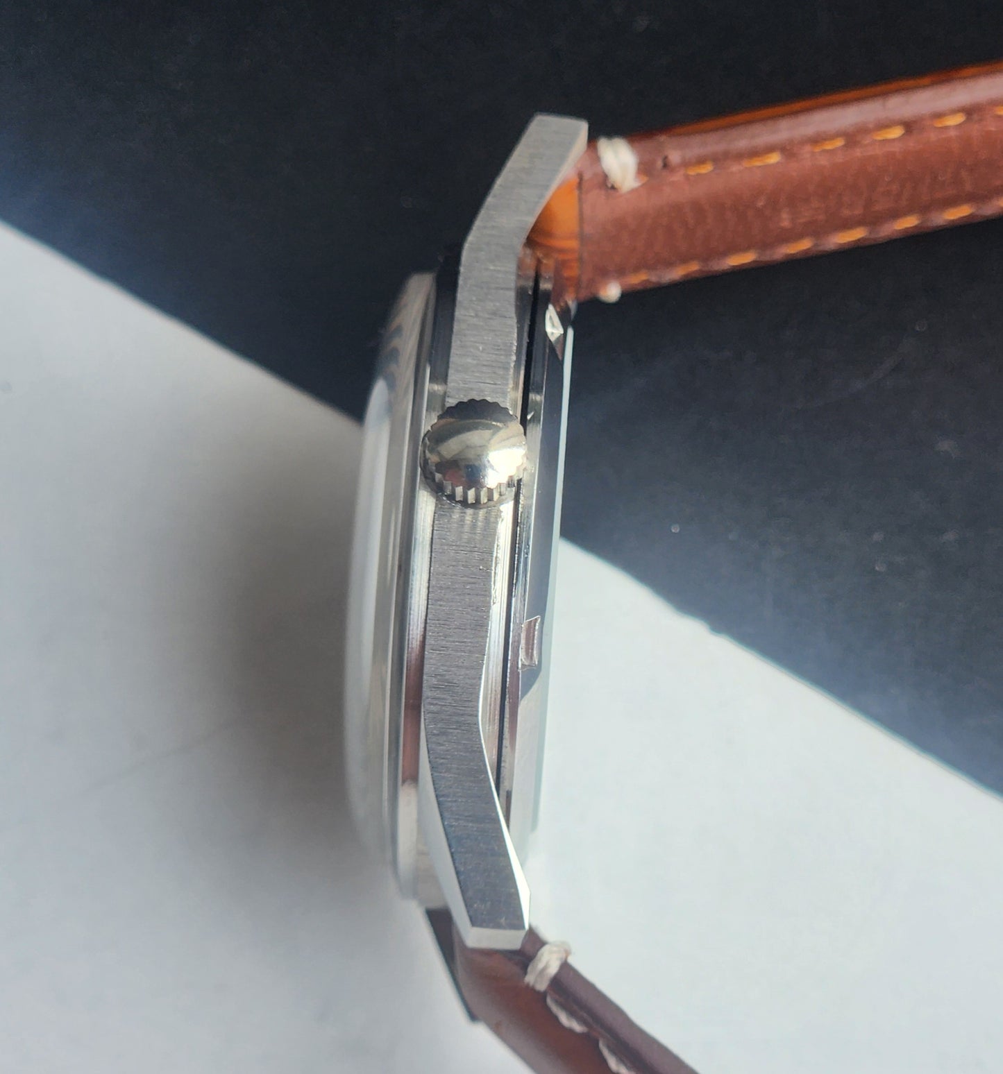 Vintage MOD HMT Janata Devanagari Hand Winding 17 Jewels Mustard Face 35MM Silver Case Brown Leather Strap Men's Wrist Watch G65