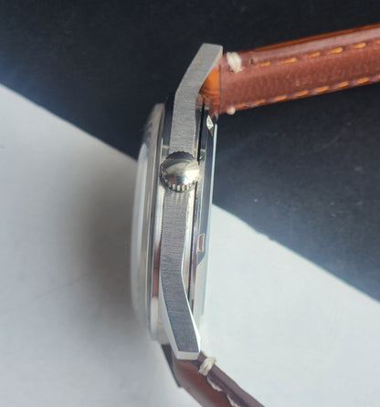 Vintage MOD HMT Janata Devanagari Hand Winding 17 Jewels Mustard Face 35MM Silver Case Brown Leather Strap Men's Wrist Watch G65