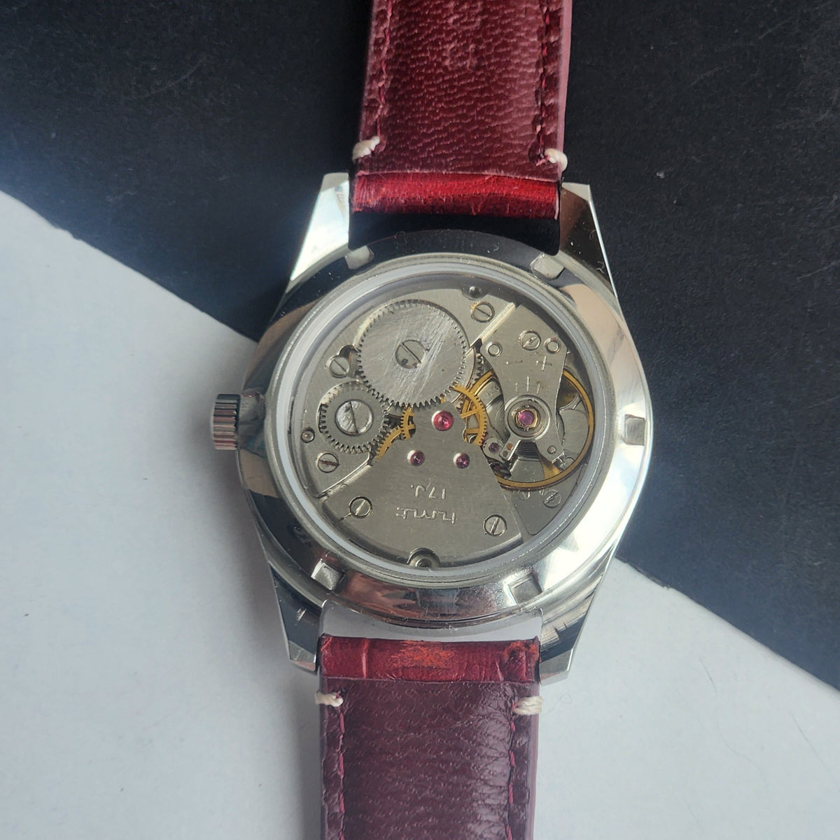 Vintage MOD HMT Janata Urdu/Arabic Hand Winding 17 Jewels Red Face 35MM Silver Case Red Leather Strap Men's Wrist Watch G69