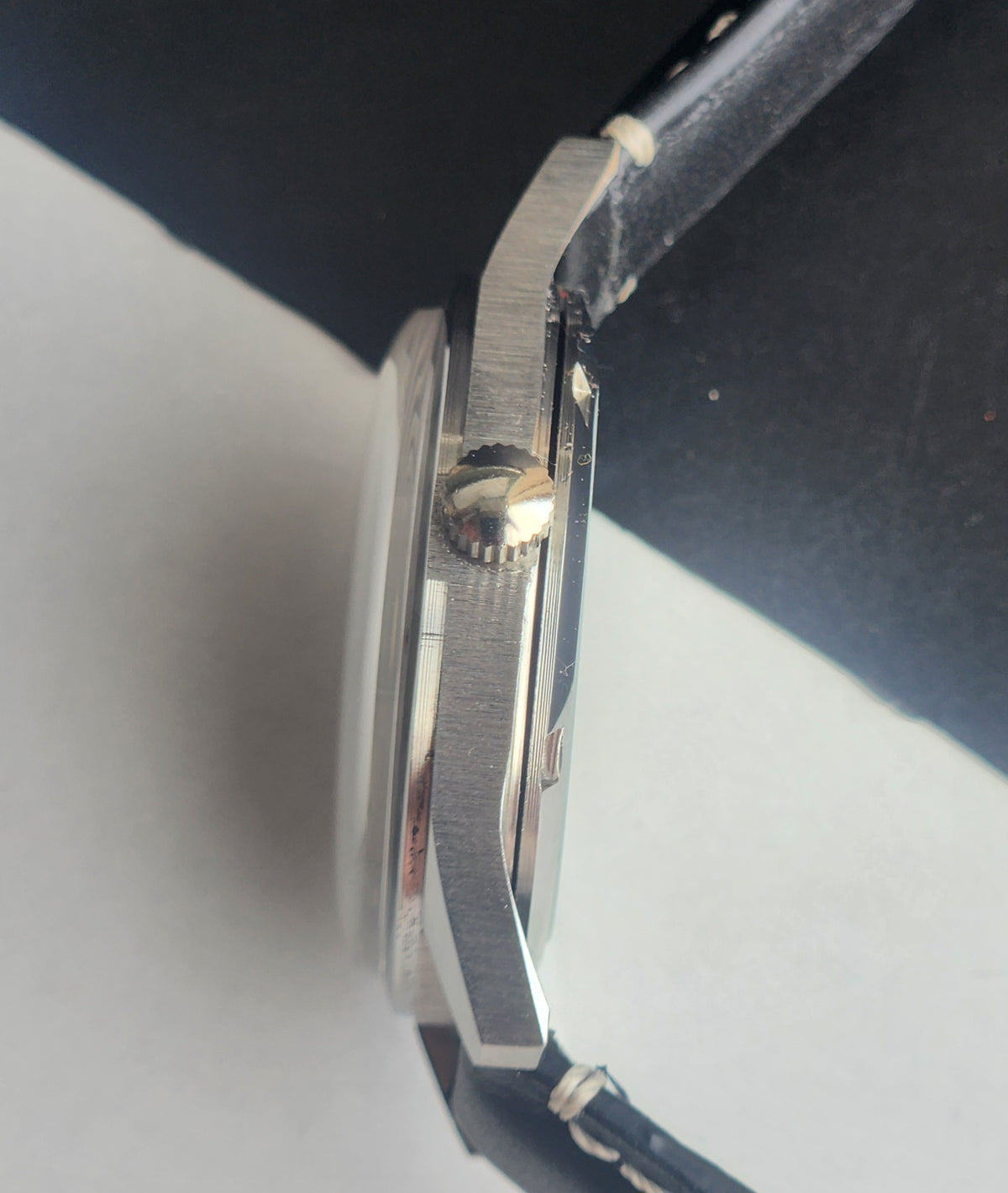 Vintage MOD HMT Janata Urdu/Arabic Hand Winding 17 Jewels Black Face 35MM Silver Case Black Leather Strap Men's Wrist Watch G73