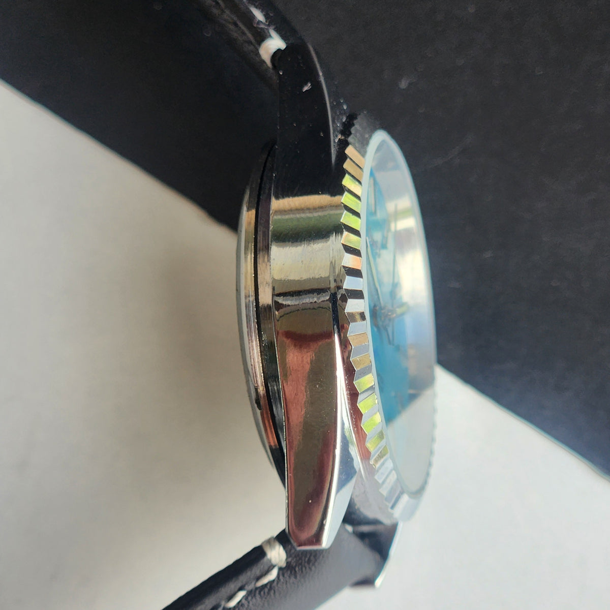 Vintage MOD HMT Himalaya Hand Winding 17 Jewels Tiffany Blue Face 35mm Silver Case With Fluted Bezel Black Leather Strap Men's Wrist Watch G75