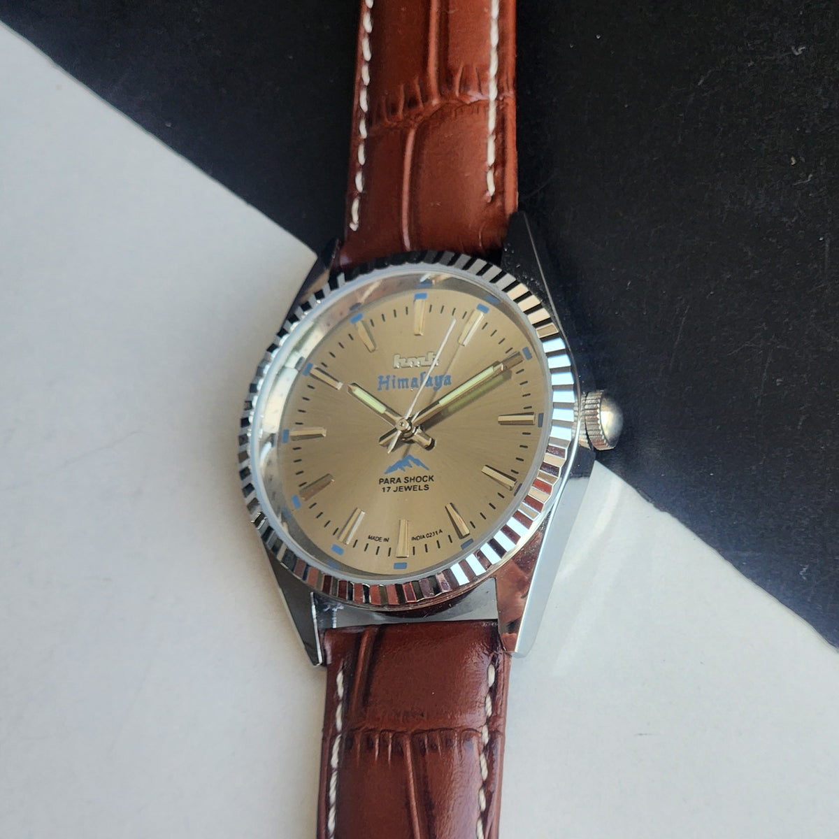 Vintage MOD HMT Himalaya Hand Winding 17 Jewels Silver Face 35mm Silver Case With Fluted Bezel Brown Leather Strap Men's Wrist Watch G78