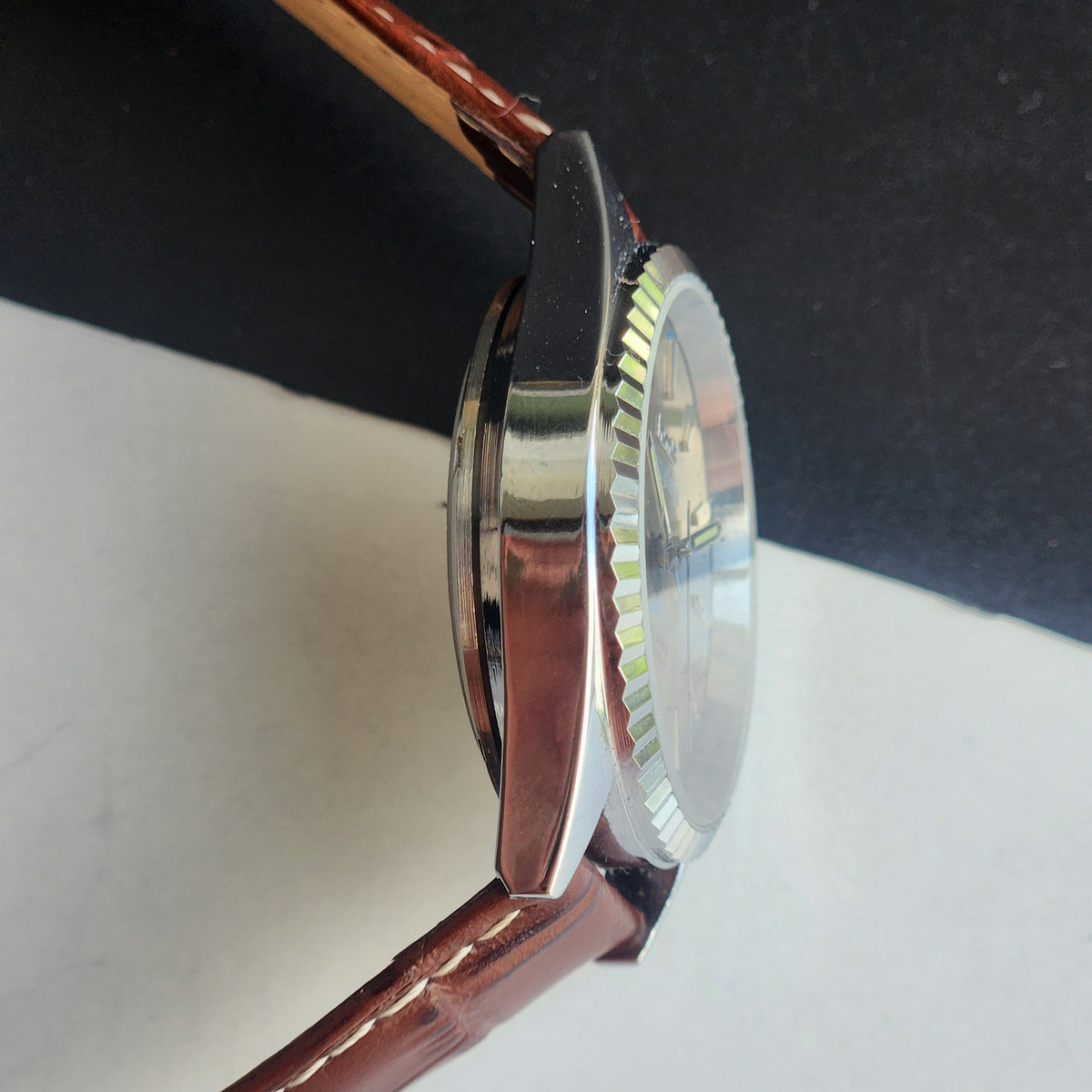 Vintage MOD HMT Himalaya Hand Winding 17 Jewels Silver Face 35mm Silver Case With Fluted Bezel Brown Leather Strap Men's Wrist Watch G78