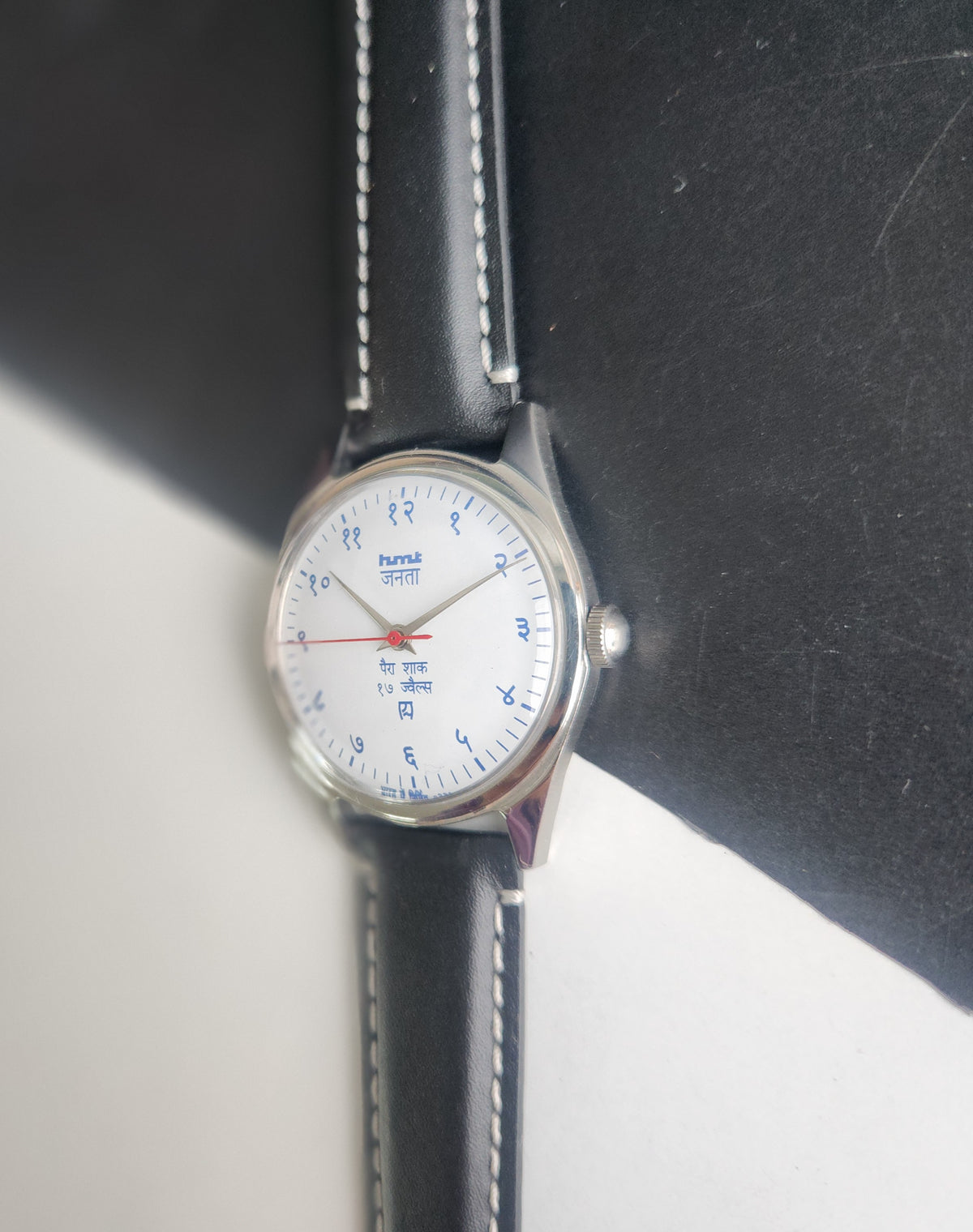 Vintage MOD HMT Janata Devanagari Hand Winding 17 Jewels White Face 35mm Silver Case Black Leather Strap Men's Wrist Watch G81