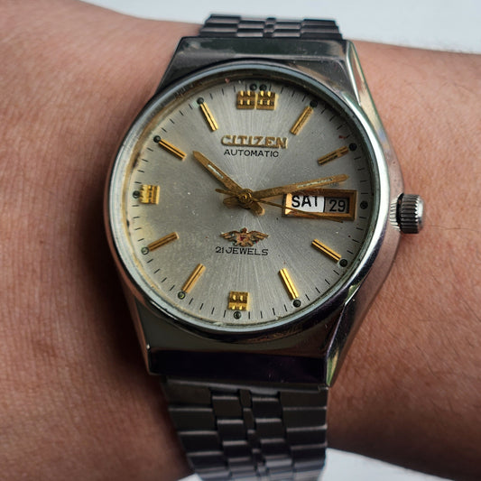 Vintage 1991 Original Citizen Automatic 8200 Silver Face 21 Jewels Day-Date Japanese Men's Wrist Watch ET03