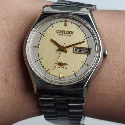 Vintage 1980 Original Citizen Automatic 8200 Golden Face 21 Jewels Day-Date Japanese Men's Wrist Watch ET06