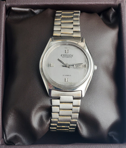 Vintage 1986 Original Citizen Automatic 8200 Grey Face 21 Jewels Day-Date Japanese Men's Wrist Watch ET07