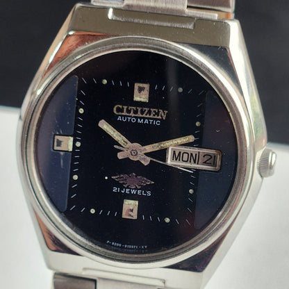 Vintage 1984 Original Citizen Automatic 8200 Blue Face 21 Jewels Day-Date Japanese Men's Wrist Watch ET09