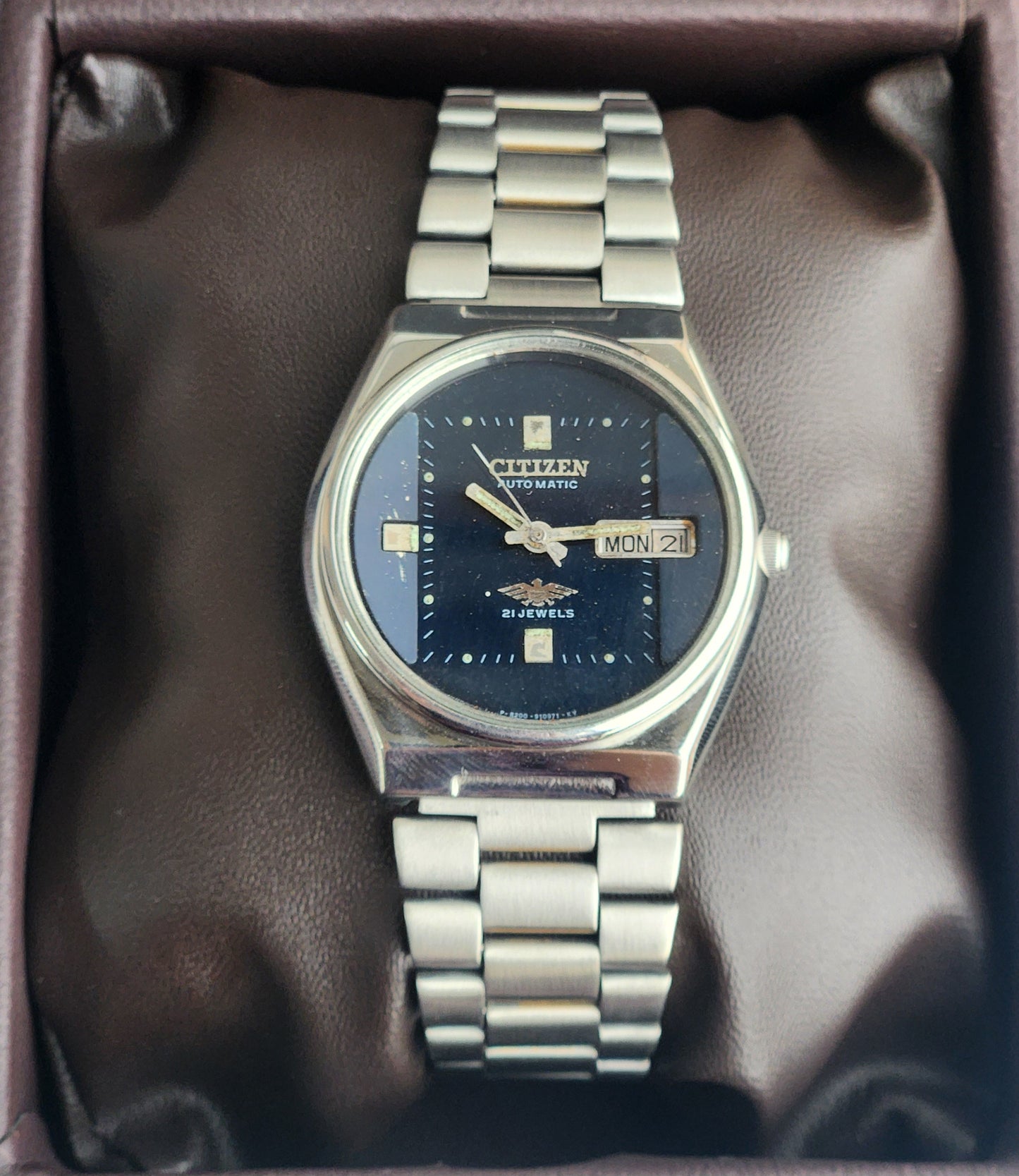 Vintage 1984 Original Citizen Automatic 8200 Blue Face 21 Jewels Day-Date Japanese Men's Wrist Watch ET09
