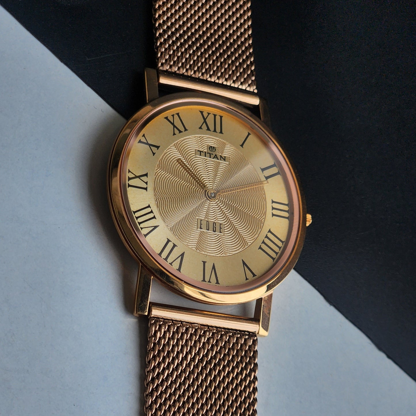 Original TITAN EDGE 159WAA34 Round Golden Face 38MM Case Men's Watch G93