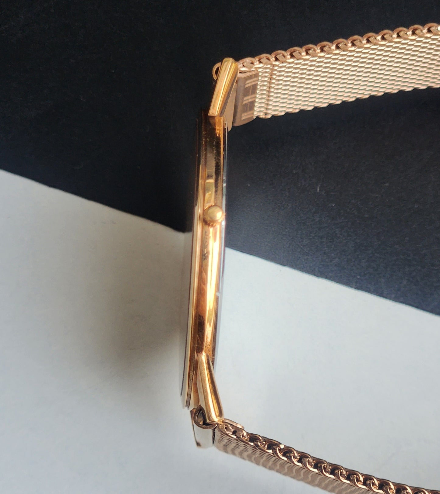 Original TITAN EDGE 159WAA34 Round Golden Face 38MM Case Men's Watch G93