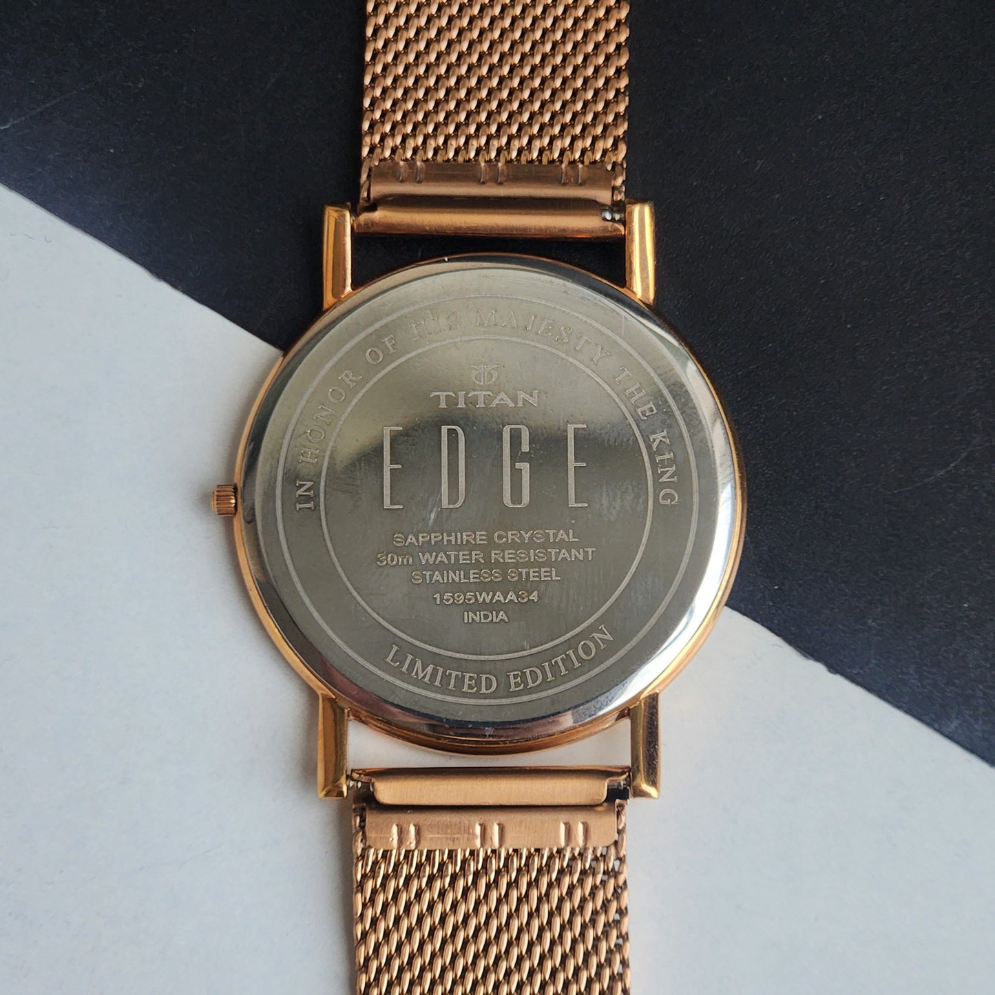 Original TITAN EDGE 159WAA34 Round Golden Face 38MM Case Men's Watch G93