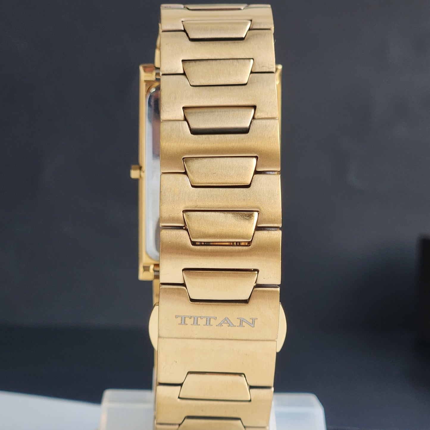 Original TITAN EDGE 1514YAA Rectangular Pink Face 28MM Case Men's Watch G100