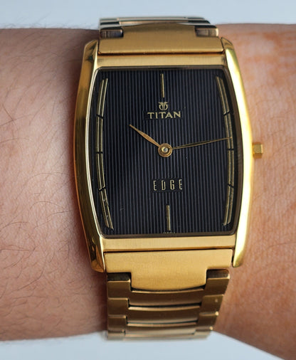 Original TITAN EDGE 1044YCE31 Barrel Black Face 30MM Case Men's Watch H02