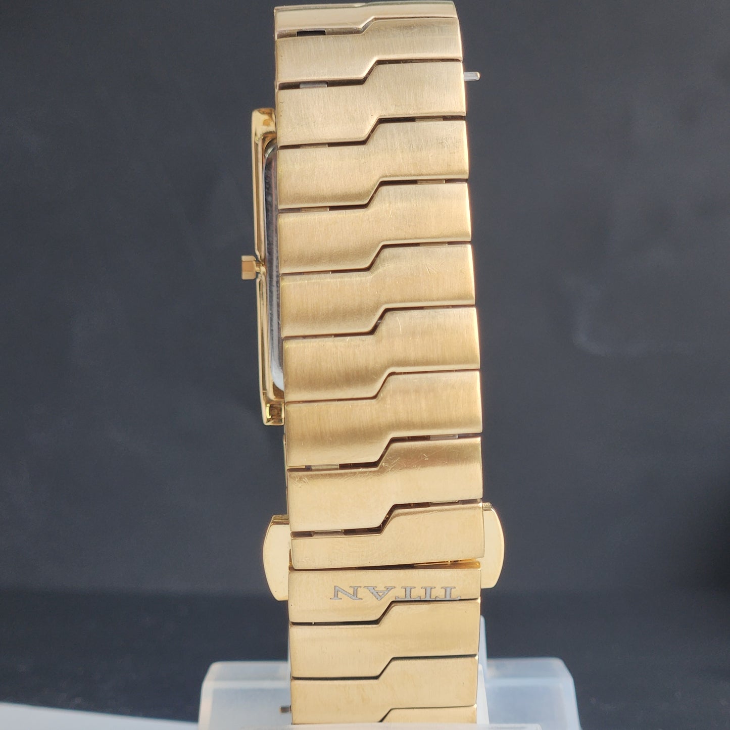 Original TITAN EDGE 1043NBA Rectangular Black Face 25MM Case Men's Watch H06