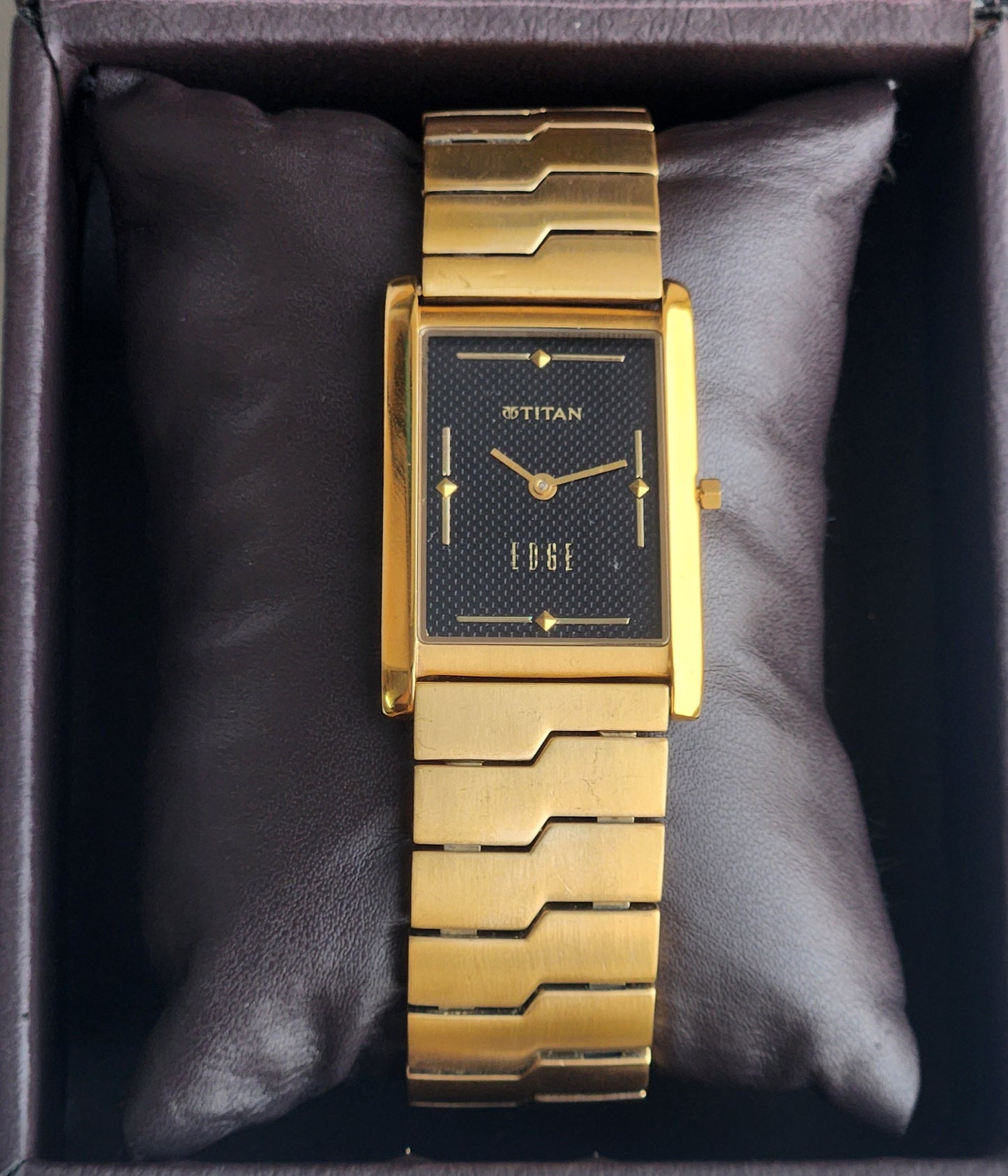 Original TITAN EDGE 1043NBA Rectangular Black Face 25MM Case Men's Watch H06