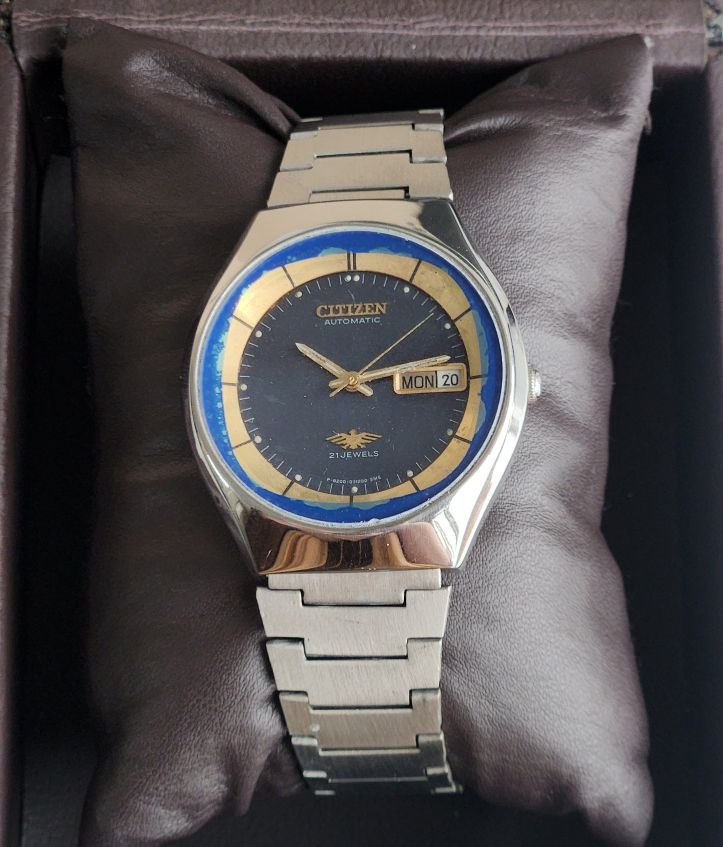 Vintage 1991 Original Citizen Automatic 8200 Blue Face 21 Jewels Day-Date Japanese Men's Wrist Watch ET17