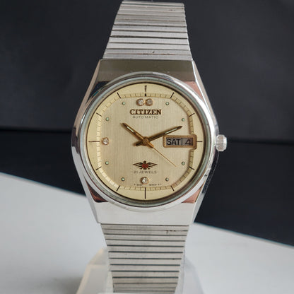 Vintage 1995 Original Citizen Automatic 8200 Golden Face 21 Jewels Day-Date Japanese Men's Wrist Watch ET18