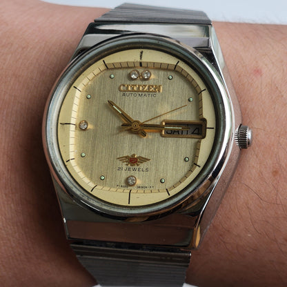 Vintage 1995 Original Citizen Automatic 8200 Golden Face 21 Jewels Day-Date Japanese Men's Wrist Watch ET18