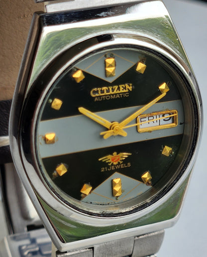 Vintage 1988 Original Citizen Automatic 8200 Black/Grey Face 21 Jewels Day-Date Japanese Men's Wrist Watch ET35