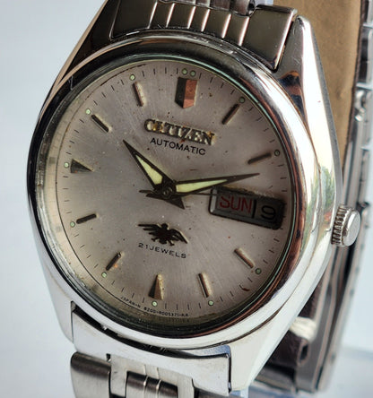 Vintage 1993 Original Citizen Automatic 8200 White Face 21 Jewels Day-Date Japanese Men's Wrist Watch ET36