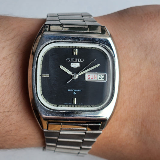 Vintage 1979 Original Seiko 5 Automatic 6309-612A Black Face 17 Jewels Day-Date Japanese Men's Wrist Watch ET47
