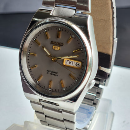 Vintage 1996 Original Seiko 5 Automatic 7S26-3160 Grey Face 21 Jewels Day-Date Japanese Men's Wrist Watch ET52