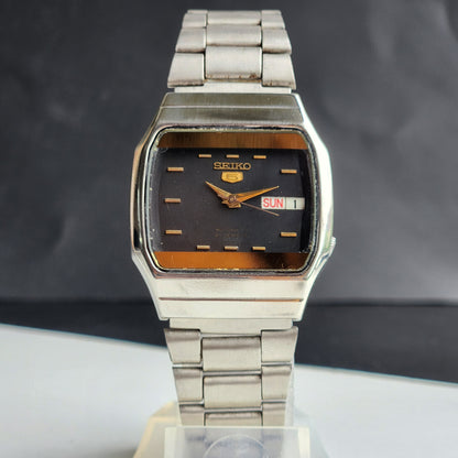 Vintage 1998 Original Seiko 5 Automatic 7S26-2070 Black Face 21 Jewels Day-Date Japanese Men's Wrist Watch ET54