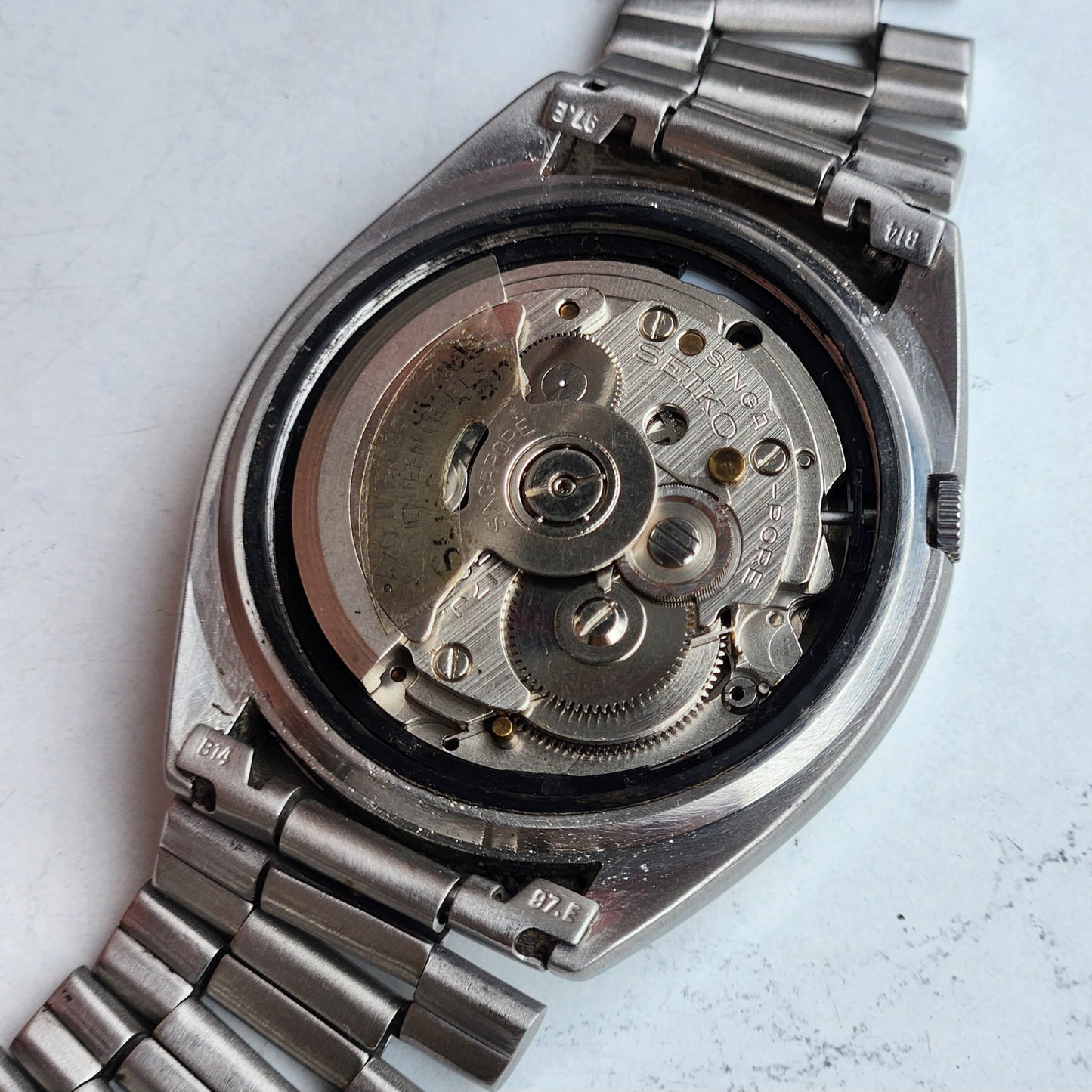 Vintage 1983 Original Seiko 5 Automatic 7009-3041 Grey Face 17 Jewels Day-Date Japanese Men's Wrist Watch ET62