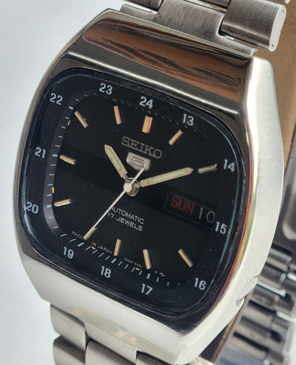 Vintage 1981 Original Seiko 5 Automatic 7009-205J Black Face 17 Jewels Day-Date Japanese Men's Wrist Watch ET67