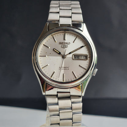 Vintage 1998 Original Seiko 5 Automatic 7S26-3100 White Face 21 Jewels Day-Date Japanese Men's Wrist Watch ET69