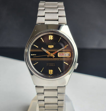 Vintage 1985 Original Seiko 5 Automatic 7009-7031 Black Face 17 Jewels Day-Date Japanese Men's Wrist Watch ET70