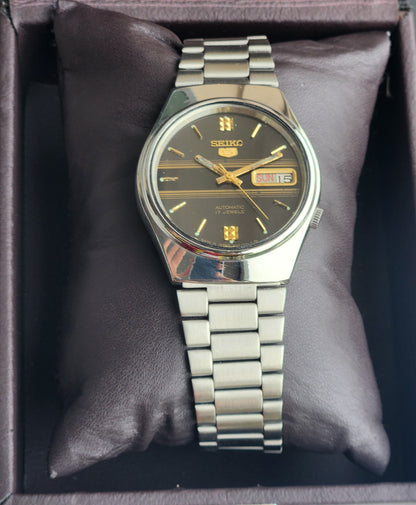 Vintage 1985 Original Seiko 5 Automatic 7009-7031 Black Face 17 Jewels Day-Date Japanese Men's Wrist Watch ET70