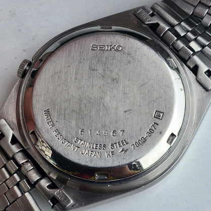 Vintage 1976 Original Seiko 5 Automatic 7009-3071 Black Face 17 Jewels Day-Date Japanese Men's Wrist Watch ET72