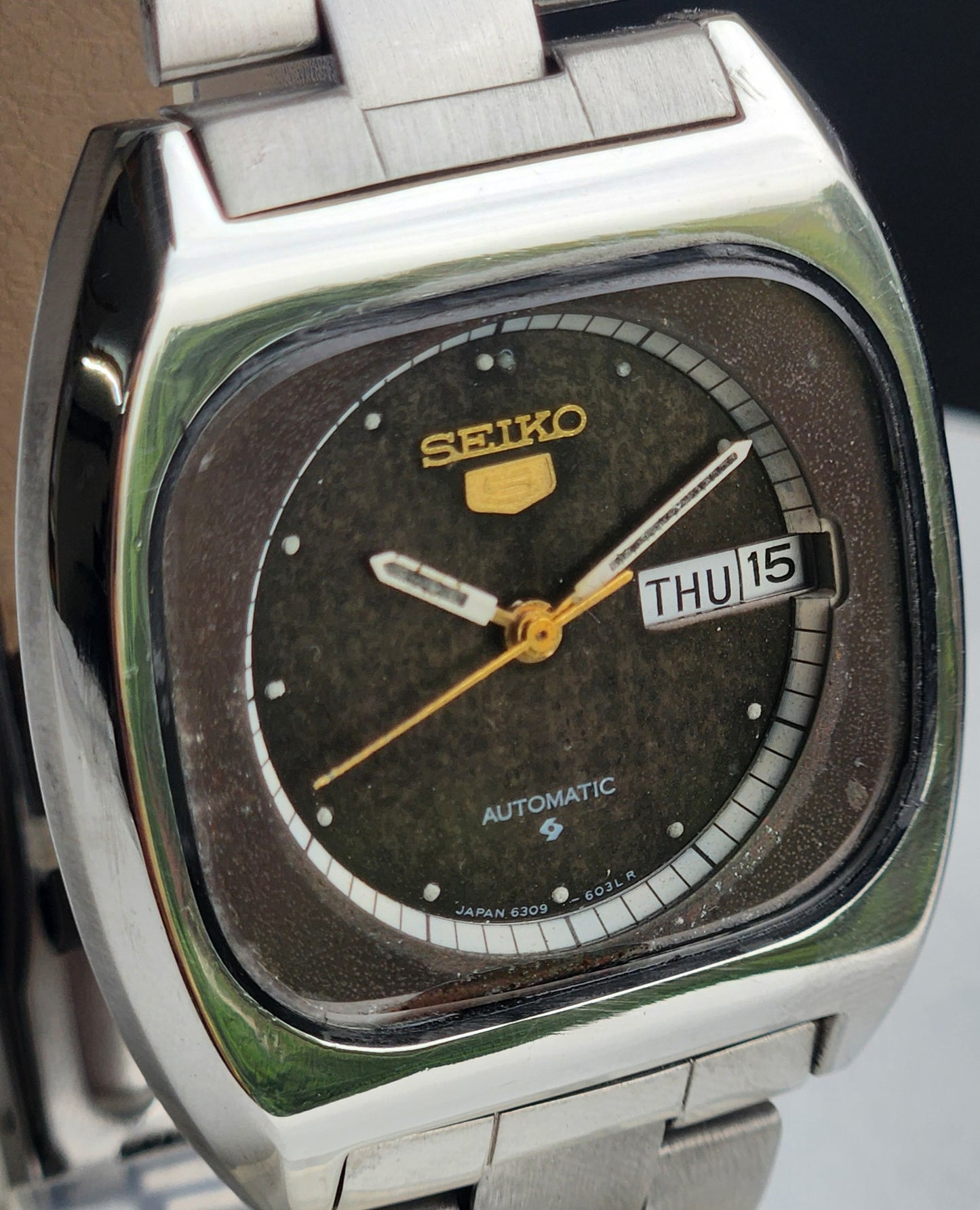 Vintage 1981 Original Seiko 5 Automatic 6309-6030 Brown Face 17 Jewels Day-Date Japanese Men's Wrist Watch ET73