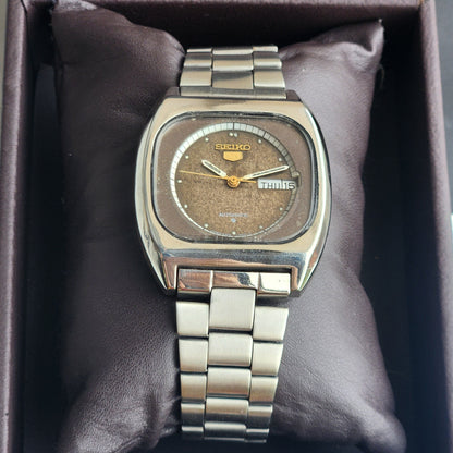 Vintage 1981 Original Seiko 5 Automatic 6309-6030 Brown Face 17 Jewels Day-Date Japanese Men's Wrist Watch ET73