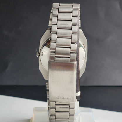 Vintage 1982 Original Seiko 5 Automatic 6309-5660 Silver Face 17 Jewels Day-Date Japanese Men's Wrist Watch ET74