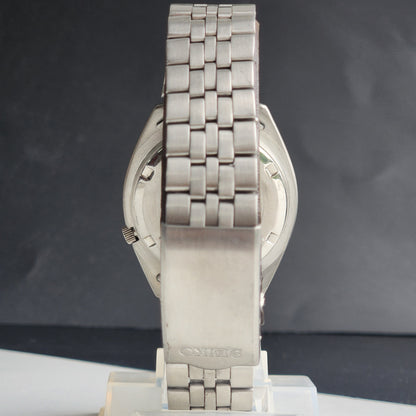 Vintage 1995 Original Seiko 5 Automatic 7009-8330 Black Face 17 Jewels Day-Date Japanese Men's Wrist Watch ET77