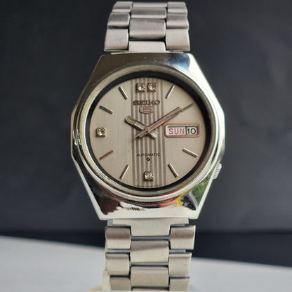 Vintage 1982 Original Seiko 5 Automatic 6309-7160 Grey Face 17 Jewels Day-Date Japanese Men's Wrist Watch ET79