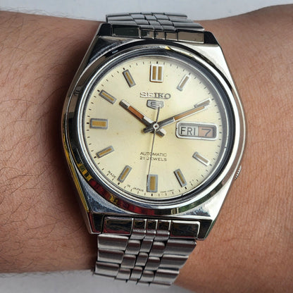 Vintage 1998 Original Seiko 5 Automatic 7S26-3160 Golden Face 21 Jewels Day-Date Japanese Men's Wrist Watch ET80