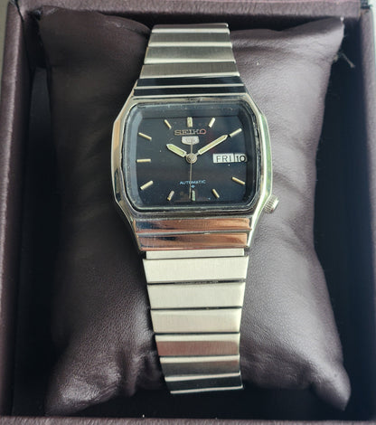 Vintage 1977 Original Seiko 5 Automatic 6309-401C Black Face 17 Jewels Day-Date Japanese Men's Wrist Watch ET81